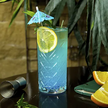 blue-lagoon-tropical-tutto-drinks